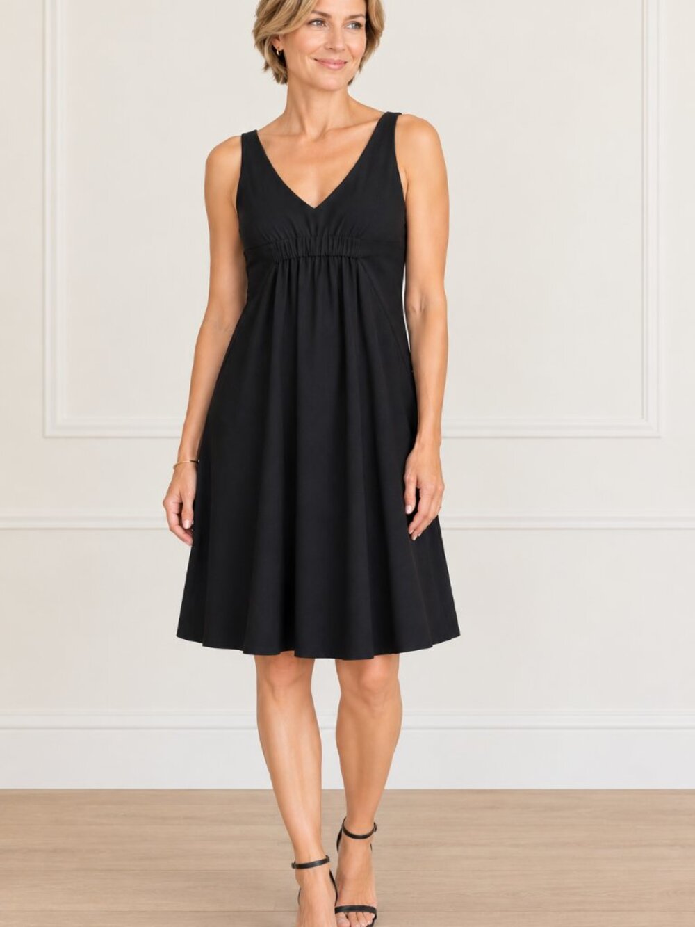 NWT Cabi strappy little black dress size medium classic